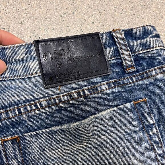 One Teaspoon Bonitas Low Waist Distressed Denim Cutoff Shorts 27 - Picture 7 of 9